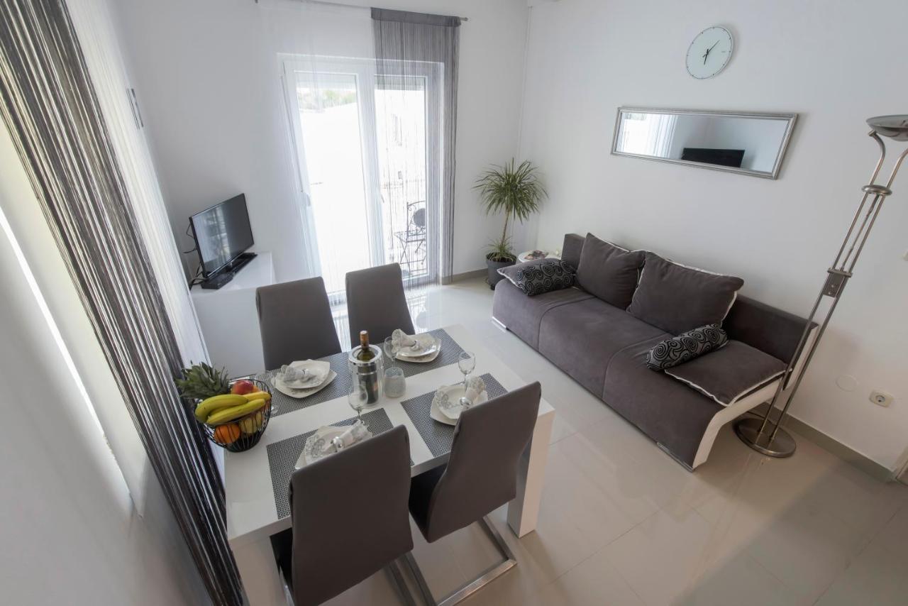 Apartman Miki Borik ซาดาร์ ภายนอก รูปภาพ