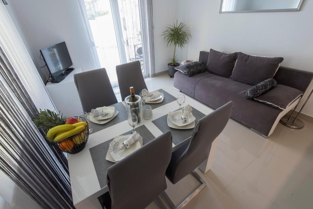 Apartman Miki Borik ซาดาร์ ภายนอก รูปภาพ