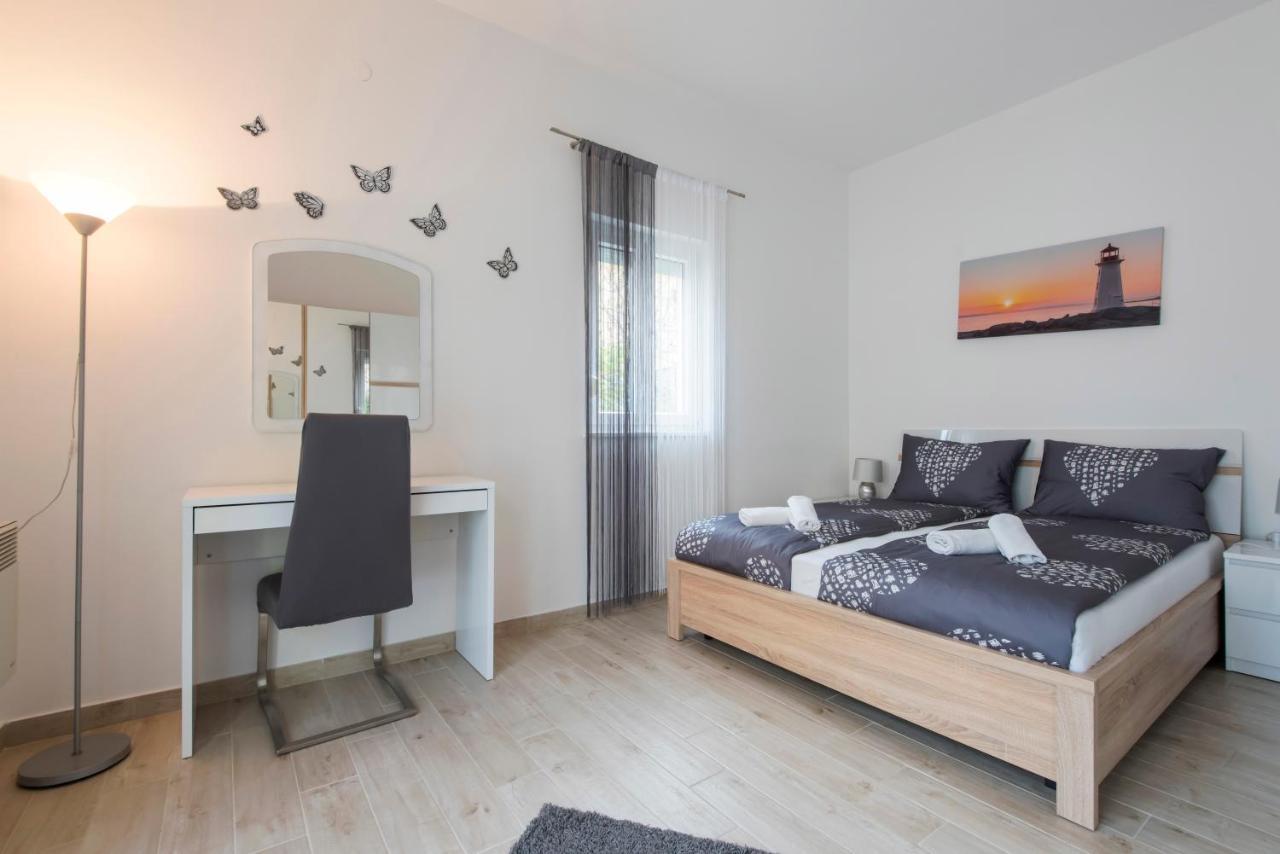 Apartman Miki Borik ซาดาร์ ภายนอก รูปภาพ